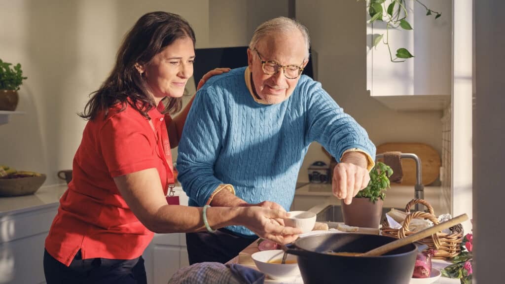 Partenaire Dovida souriant au bureau